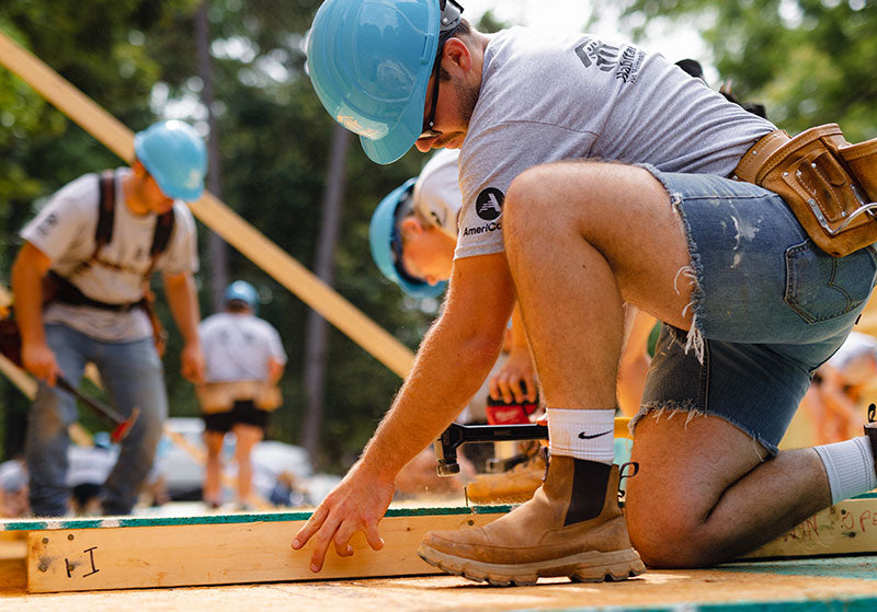 picture of construction volunteers